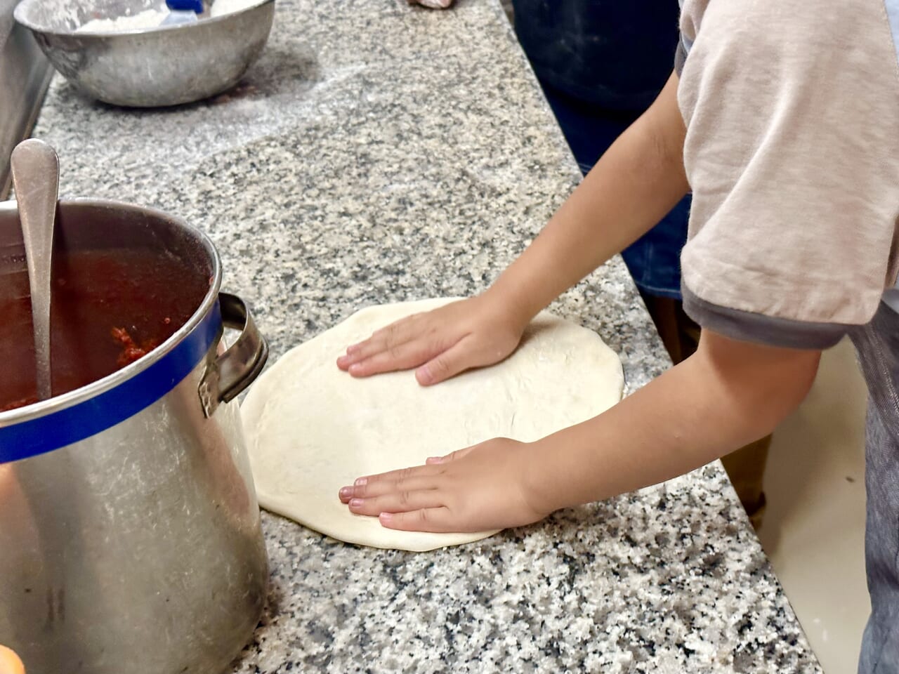チッタグラーノ　ピザ作り体験