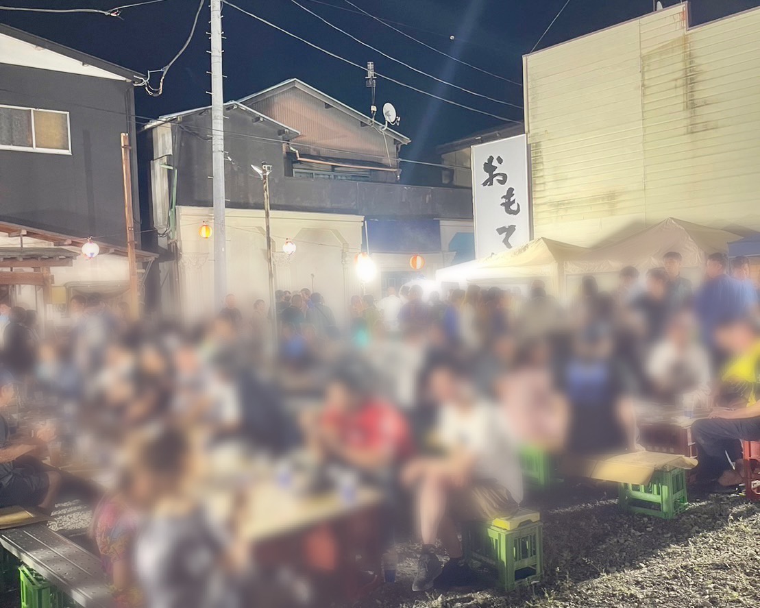 路地裏ビアガーデン