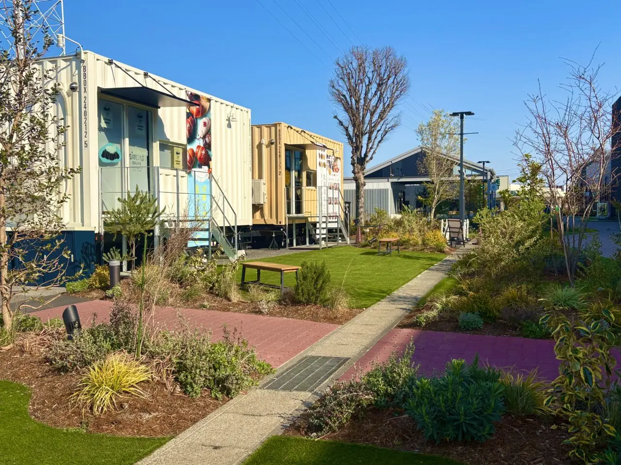 2026年3月18日いせさきガーデンズSiOKUMA BAKERYとミルクドドレイク 