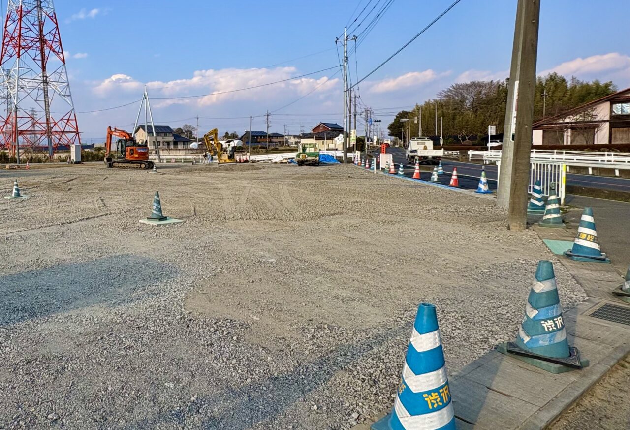 2026年4月1日セブンイレブン国定1町丁目出入口新設工事2