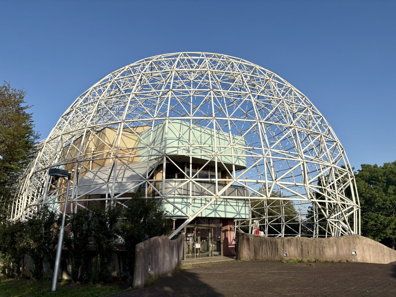 202年4月13日まゆドーム外観