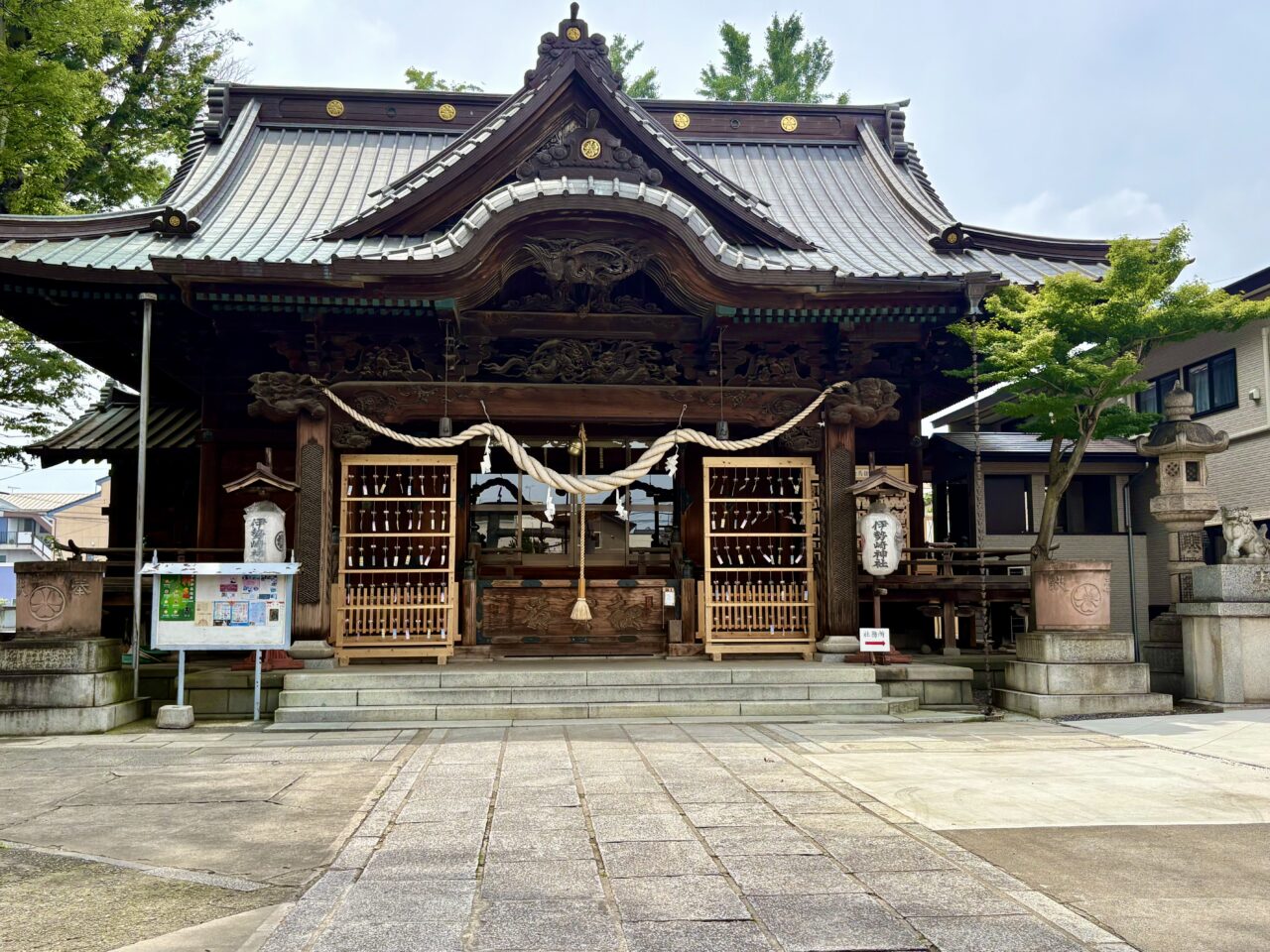 2026年7月4日伊勢崎神社拝殿前
